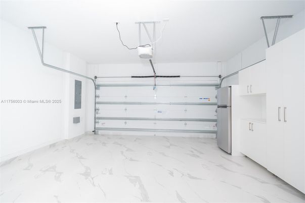 Garage, Interior, Marble