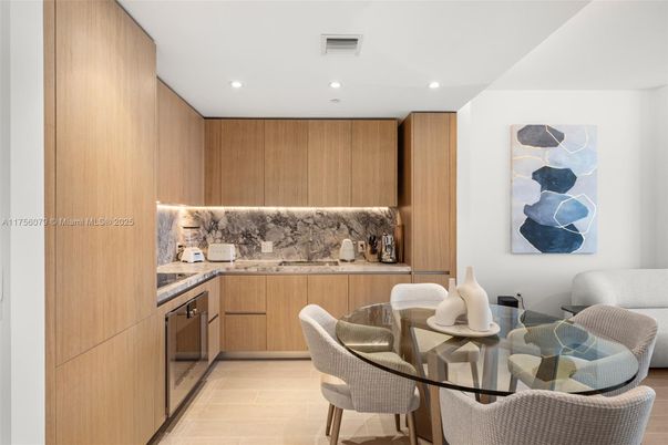 Dining room, Interior, Kitchen, Recessed Lighting, Wood Texture Flooring