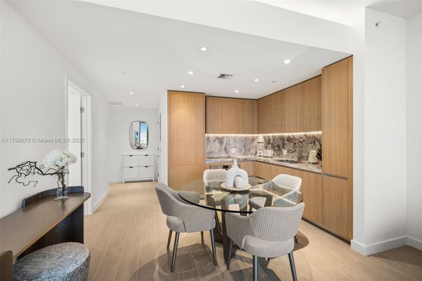 Dining room, Interior, Kitchen, Recessed Lighting, Wood Texture Flooring