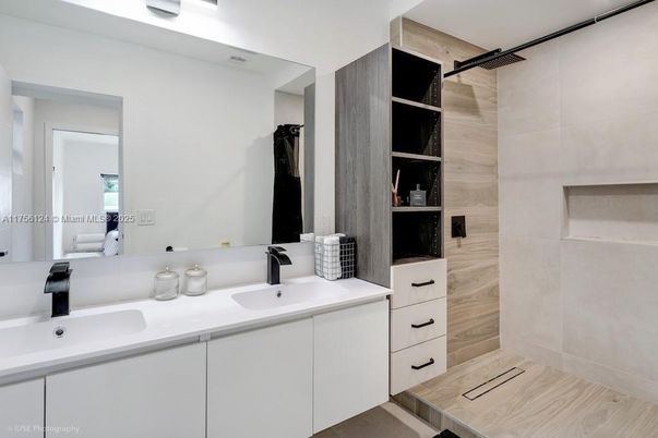 Bathroom, Dual Sink Vanities, Interior, Wood Texture Flooring