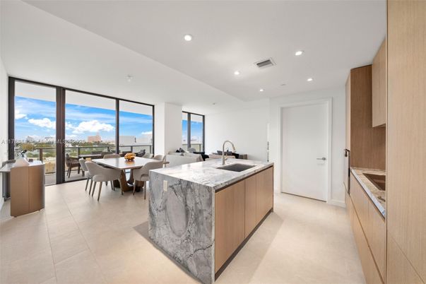 Dining room, Interior, Kitchen, Living room, Recessed Lighting