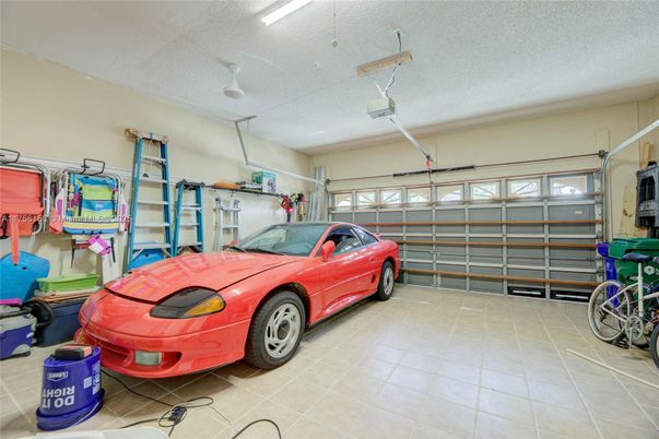 Garage, Interior