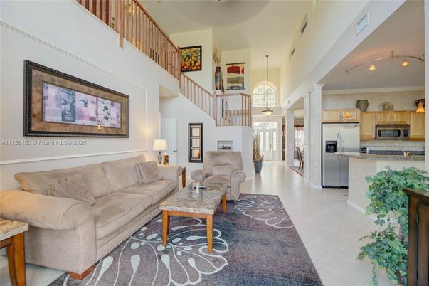 Interior, Kitchen, Living room, Pendant Lights, Stainless Steel Appliances