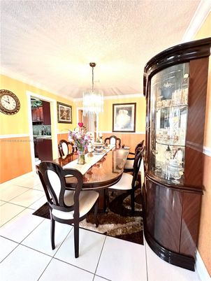 Chandelier, Dining room, Interior