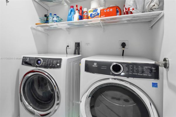 Interior, Utility Closets, Washer