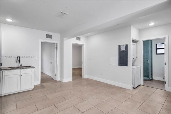 Interior, Recessed Lighting, Washer