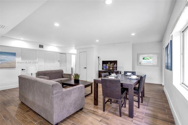 Dining room, Interior, Living room, Recessed Lighting, Wood Texture Flooring