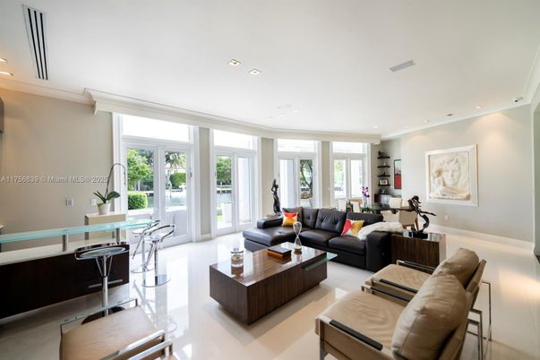 Dining room, Interior, Living room, Recessed Lighting