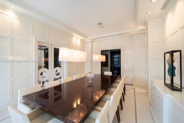 Dining room, Interior, Kitchen, Pendant Lights, Recessed Lighting