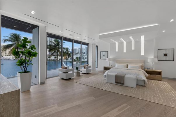 Bedroom, Interior, Recessed Lighting, Water, Wood Texture Flooring