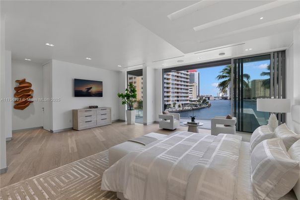 Bedroom, Interior, Recessed Lighting, Water, Wood Texture Flooring