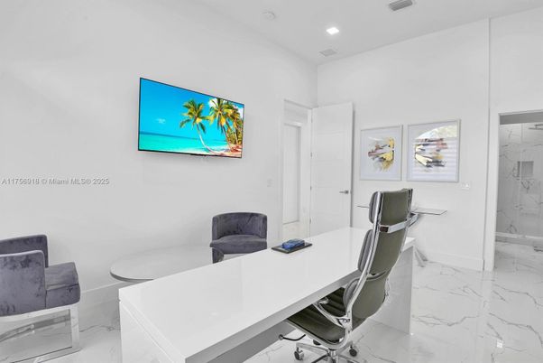 Home Office, Interior, Marble, Recessed Lighting