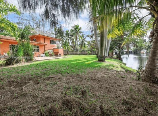Backyard, Exterior, Water