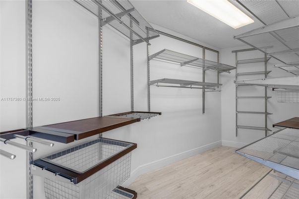 Interior, Walk-in Closets, Wood Texture Flooring