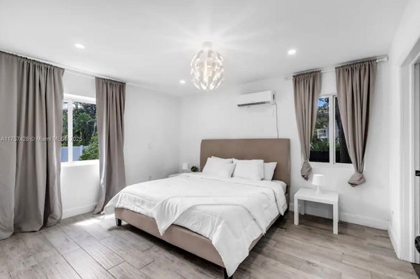 Bedroom, Interior, Pendant Lights, Recessed Lighting, Wood Texture Flooring