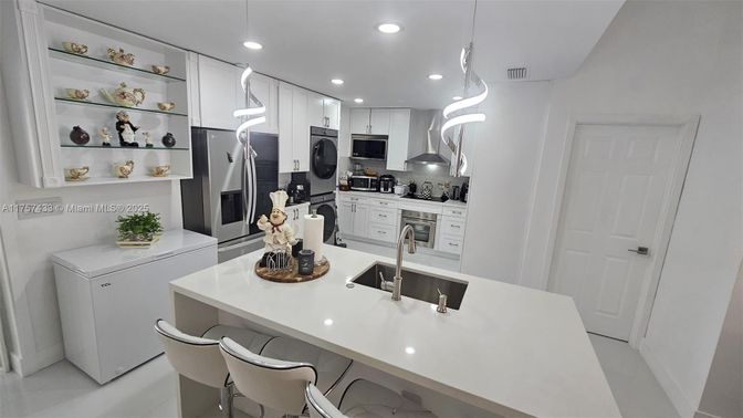 Interior, Kitchen, Pendant Lights, Recessed Lighting