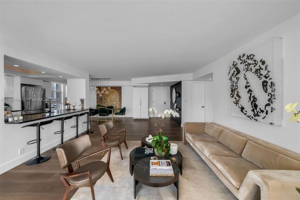 Interior, Living room, Pendant Lights, Recessed Lighting, Wood Texture Flooring