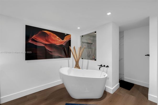 Bathroom, Free Standing Baths, Interior, Recessed Lighting, Wood Texture Flooring