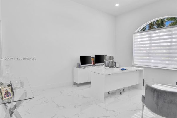 Home Office, Interior, Marble, Recessed Lighting