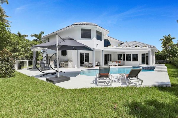 Backyard, Exterior, Pool