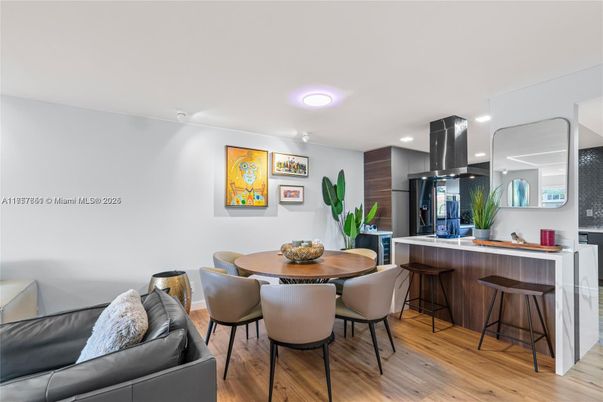 Dining room, Interior, Kitchen, Recessed Lighting, Wood Texture Flooring