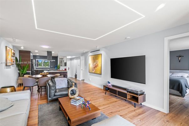 Dining room, Interior, Kitchen, Living room, Recessed Lighting, Wood Texture Flooring