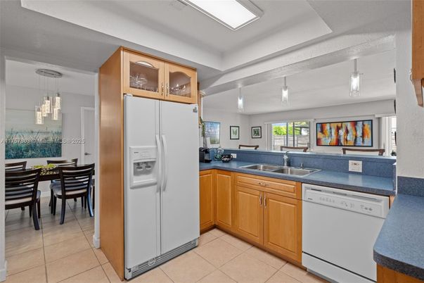 Dining room, Interior, Kitchen, Pendant Lights