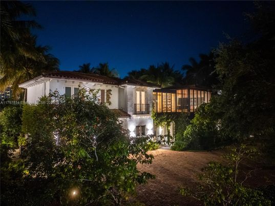 Backyard, Exterior, Facade, Spanish Mediterranean