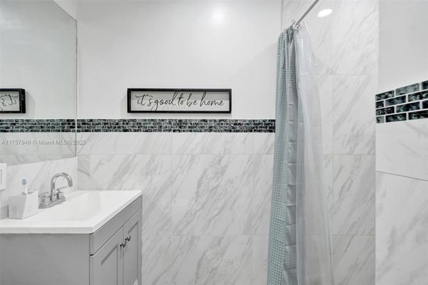 Bathroom, Interior, Marble Walls