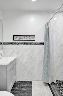 Bathroom, Interior, Marble Walls, Recessed Lighting