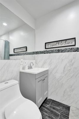 Bathroom, Interior, Marble Walls, Recessed Lighting