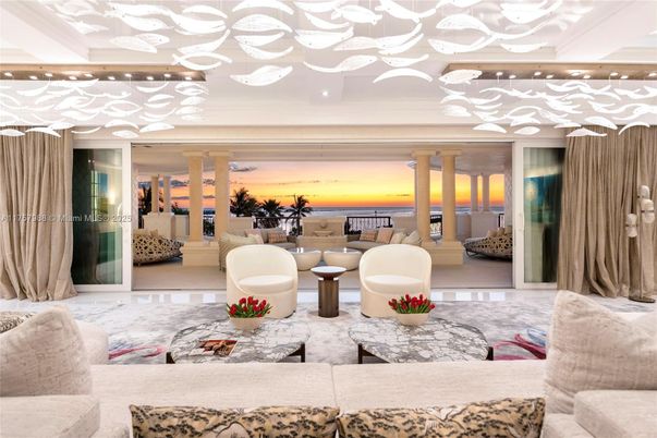 Interior, Living room, Recessed Lighting, Water