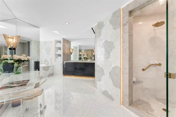 Bathroom, Glass Shower, Interior, Pendant Lights, Recessed Lighting
