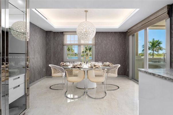 Dining room, Interior, Pendant Lights