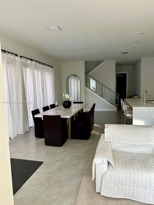 Dining room, Interior, Recessed Lighting