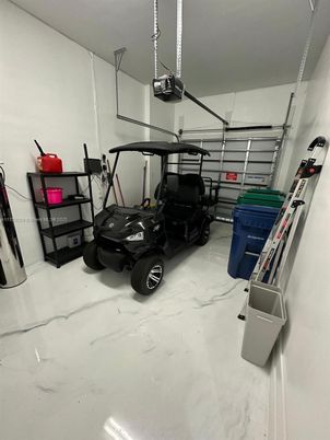 Garage, Interior