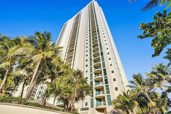 Exterior, Facade, Condo Building