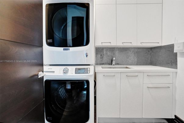 Interior, Washer