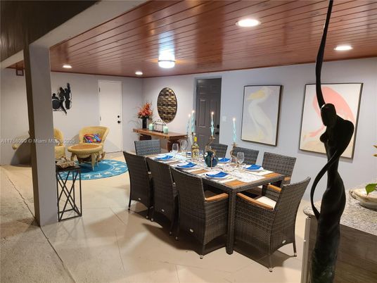Dining room, Interior, Recessed Lighting, Wooden Ceilings