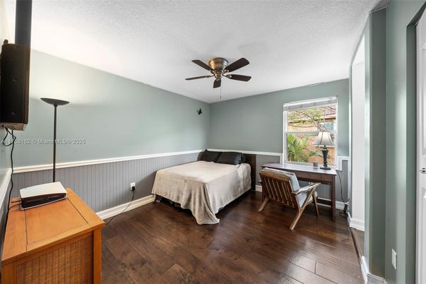 Bedroom, Home Office, Interior, Wood Texture Flooring