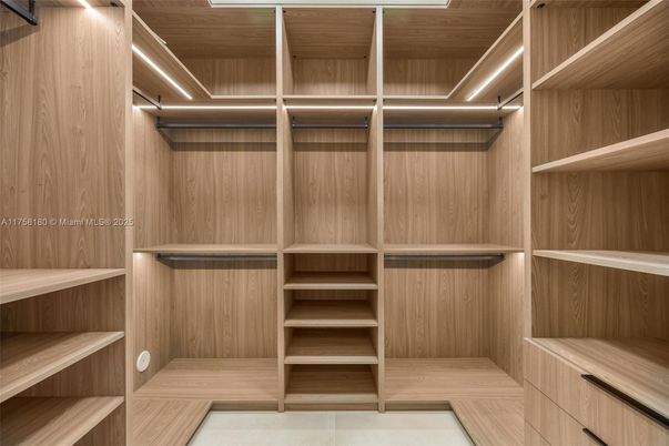 Interior, Walk-in Closets, Wooden Ceilings
