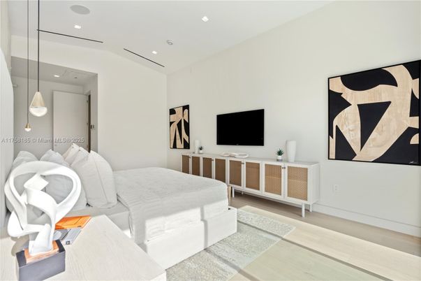 Bedroom, Interior, Pendant Lights, Recessed Lighting, Wood Texture Flooring