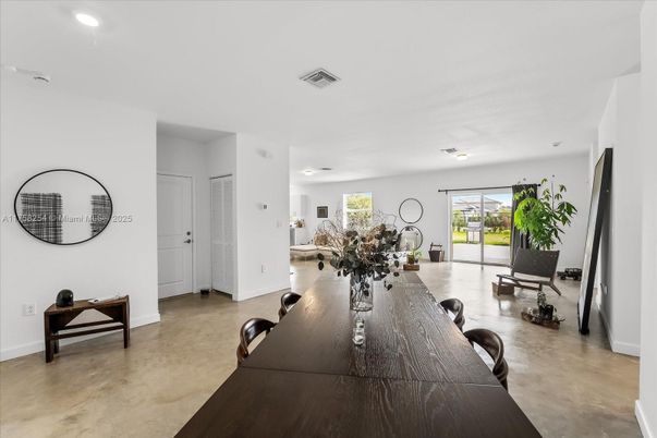 Dining room, Interior, Recessed Lighting