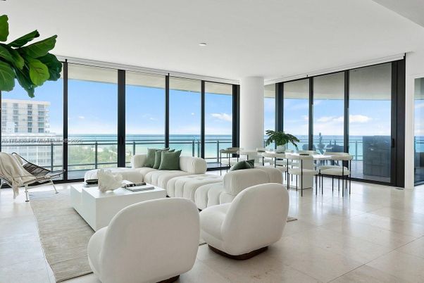 Dining room, Interior, Living room, Recessed Lighting, Water