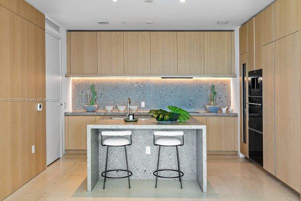 Interior, Kitchen, Recessed Lighting, Water