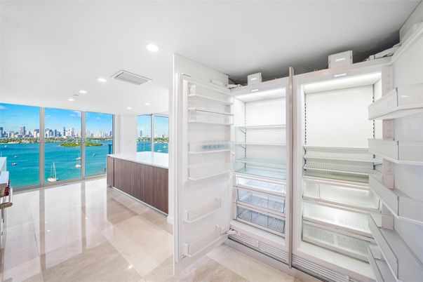 Interior, Recessed Lighting, Water