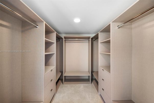 Interior, Recessed Lighting, Walk-in Closets