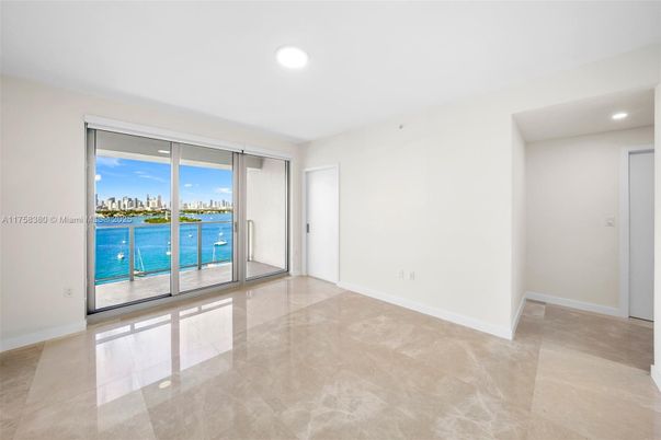 Empty room, Interior, Recessed Lighting, Water