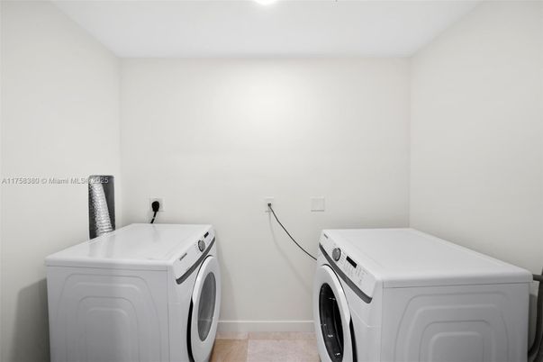 Interior, Recessed Lighting, Washer