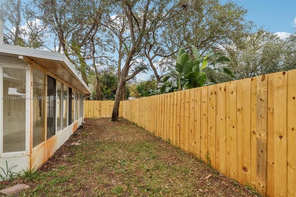 Backyard, Exterior